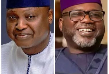 2f2a0249 c54f 4e98 80e0 ed430ce0db5e