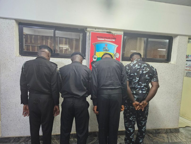 0a3c81bf 687d 4218 b9b2 6aef5a8e1c06