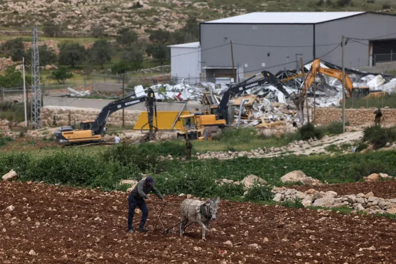 12ec09d98aa7a555f7c731b1523c5b99b23c6cf24a180ea8facd23f7c79ca7d1