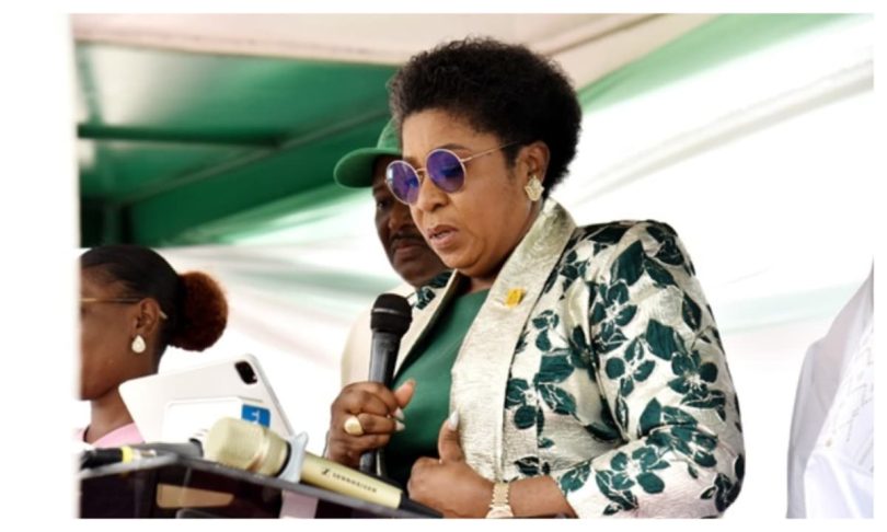 1777043718 Didi Esther Walson Jack