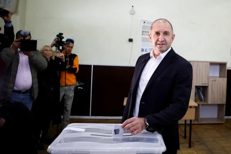 17e3c81969eace7dac6a5ef68a20c5fba9c6e142f8a7b4f008f6dc6d4a57d2b2