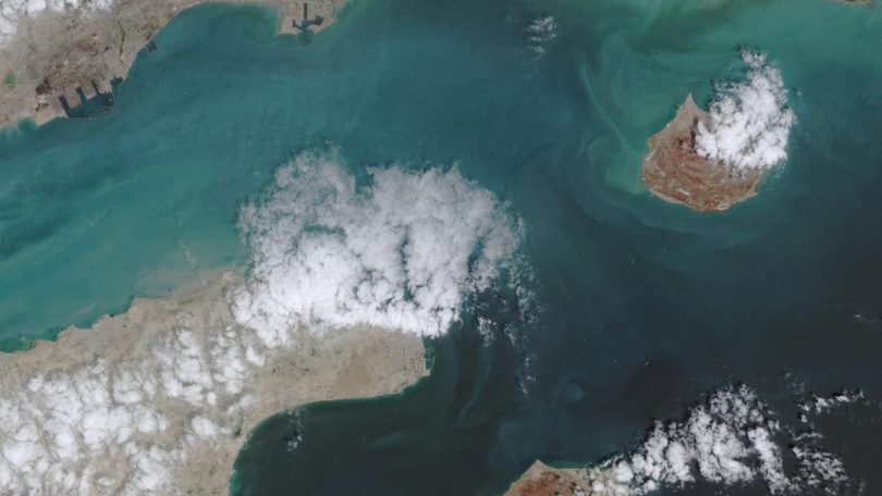 2026 04 17T155228Z 1945099294 RC23RKAW39PV RTRMADP 3 IRAN CRISIS HORMUZ SATELLITE