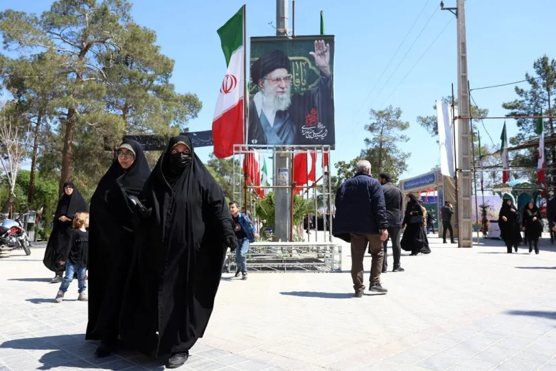 278464f7dd032c7b611ffb83ca019ed8fb7448dd5afd97d2bb8dbd5d37920c09