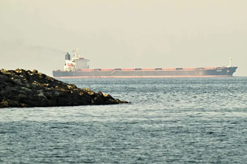 3651f697328cf12d74db3ef915003a84001dd6df9ccc408f1db8d8ca21a4b295