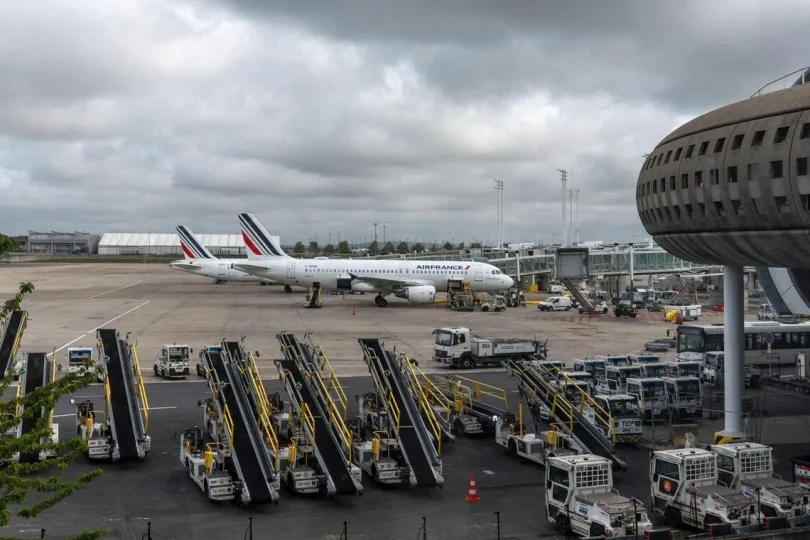 3bb17c03d326c527e3fd6668e499de7378467dc161b3015275b83602cfeeb131