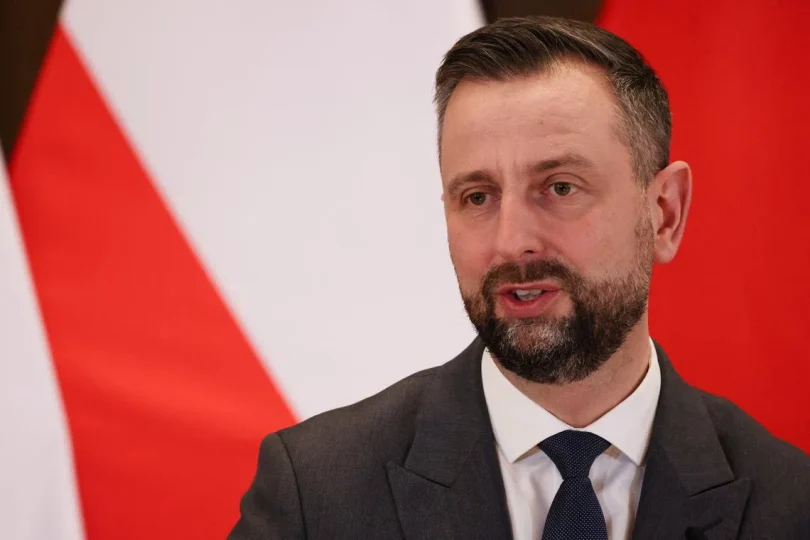 4b9e7bb64feb0f21c8a8b1bfd841a65e0f2c6ad337013ea7af6bc5d78e3ac80c