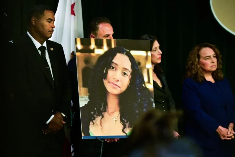 4ecac63defa60a50ca38d54db6e271af0d2d442a5056677349c023b5ae3c11f4