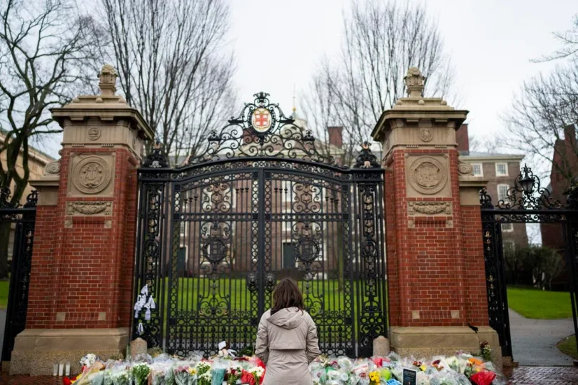 6684617a34acd2a54ac26b7be22ee18b9a78a480766a4bbf3026687410344bfd