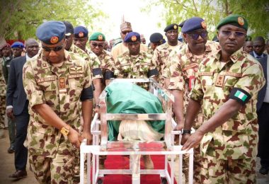 669958460 1274281811493192 1928601312551291977 n