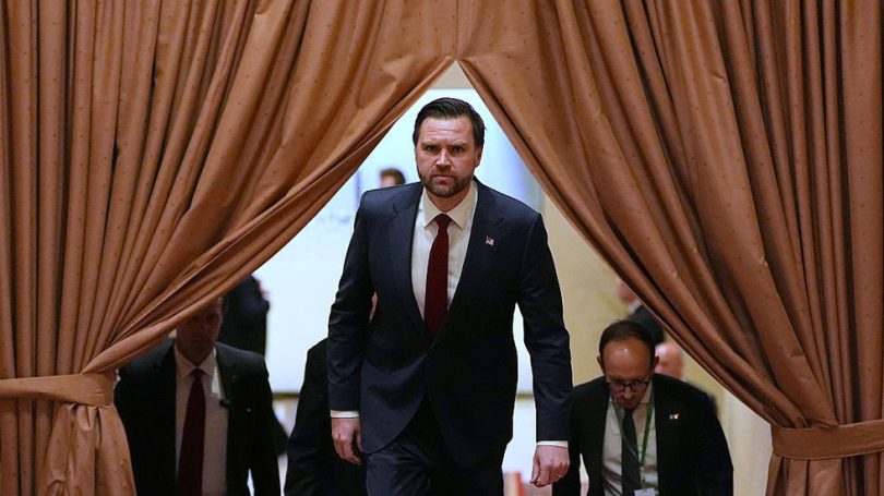 69f0a3f485f540274b283d11