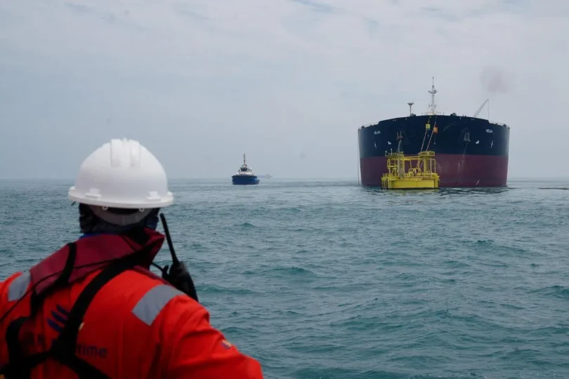 6b654e2065fb7d855586c71129137e25fdede2110c38bff8fa7a023de9268aac