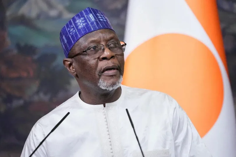 85ac6063f50859d312c53670abc01cc771d75c5d63b865f2570ba426a4ff6f12