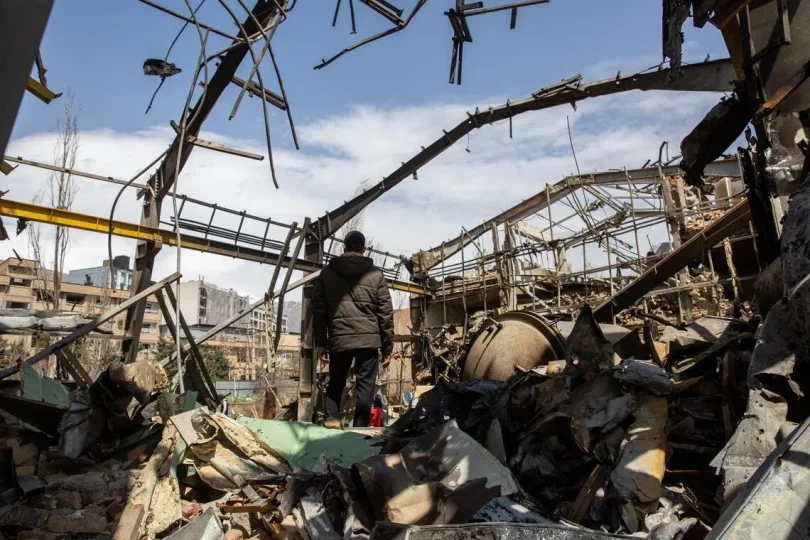 977e57401869a11ae51406cc2aedec6a99b40185b358d0d5c09fcad68afde109