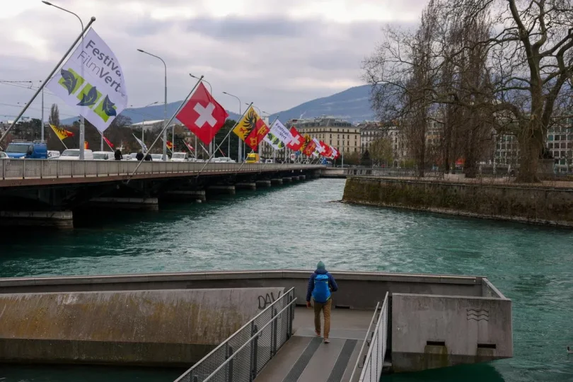 9e2eccece7cff85ecf58bc91baba57bad5a9f21aa8faaa04d43765706100e7b4