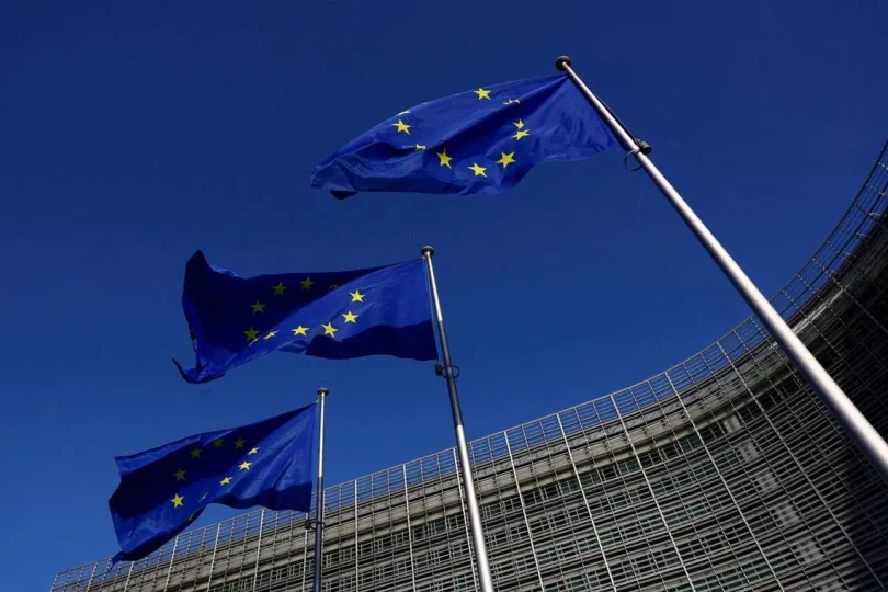 9e4dcaa87e8e55ffcc26ddcafd114a26af3dae19356f16dc302f522c356e388e