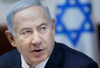 Benjamin Netanyahu 696x445