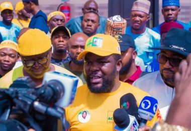 Christopher Imumolen