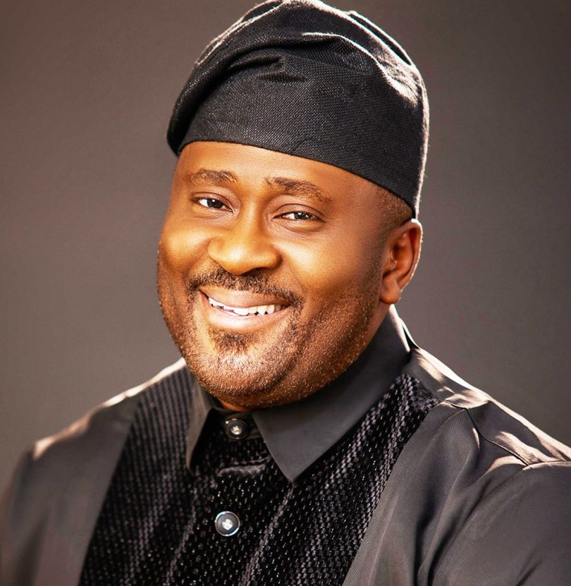 Desmond Elliot 1