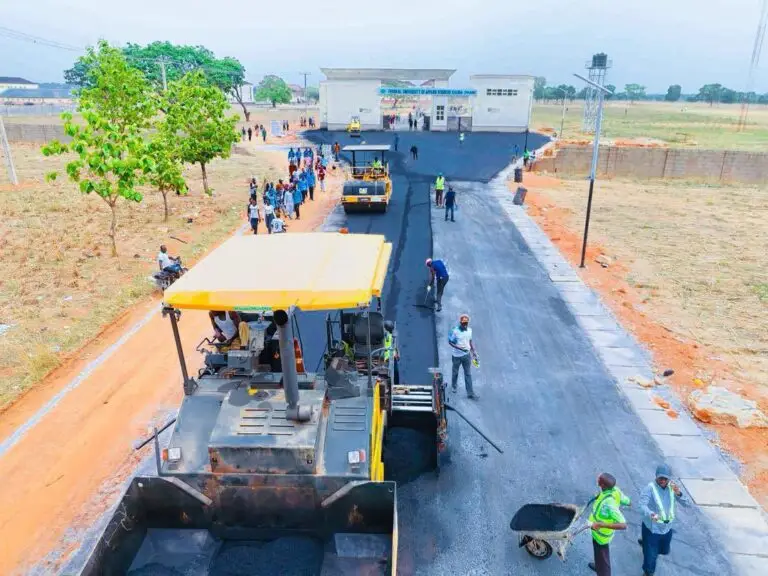 HFsSBoFaYAAG9UH 768x576 1