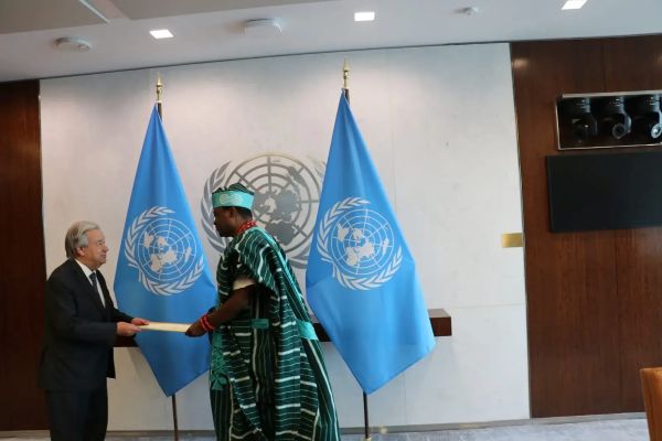 Jimoh Ibrahim presenting his Letter of Credence to UN Secretary General Antonio Guterres at the UN h
