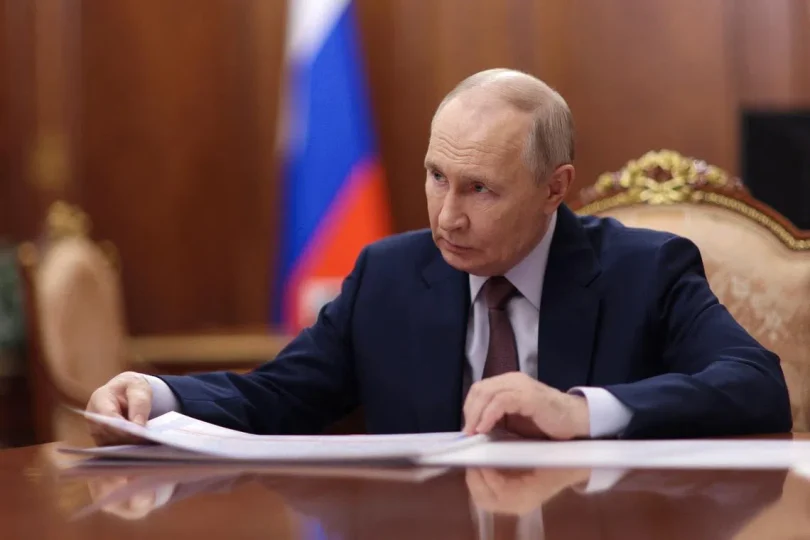 a606586597a68b1ff14c12d583dc47d7f7aa2e01cbb5bf716693f3cbd298a750