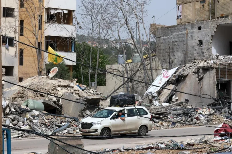 b11cafb74a30a965698fa9b585cf15bacfefa6457cb32833b9d91b9c10afab51