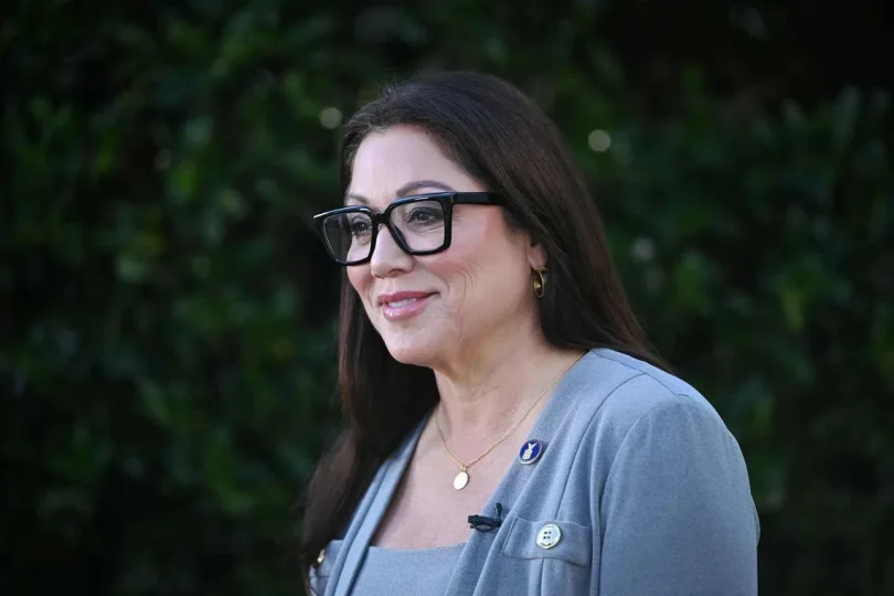 b4d276b6b7e590c67a5db183cec1a13a97155d4a72678735c6918a619217eb09