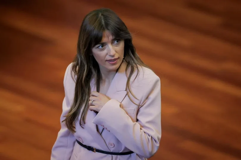 d4b445e4c3236cd6813d9eafa93c507bd0ed991eedd803f810d4e0d3c273d3b8