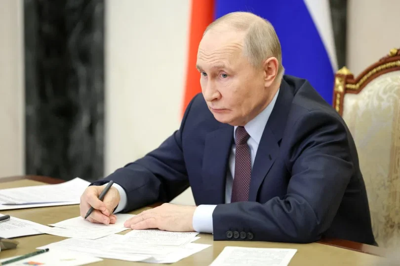 ddba30f4747abf9c52252bd6165f477409b4fe98bc757ab3243e42d2ddf6d8a7