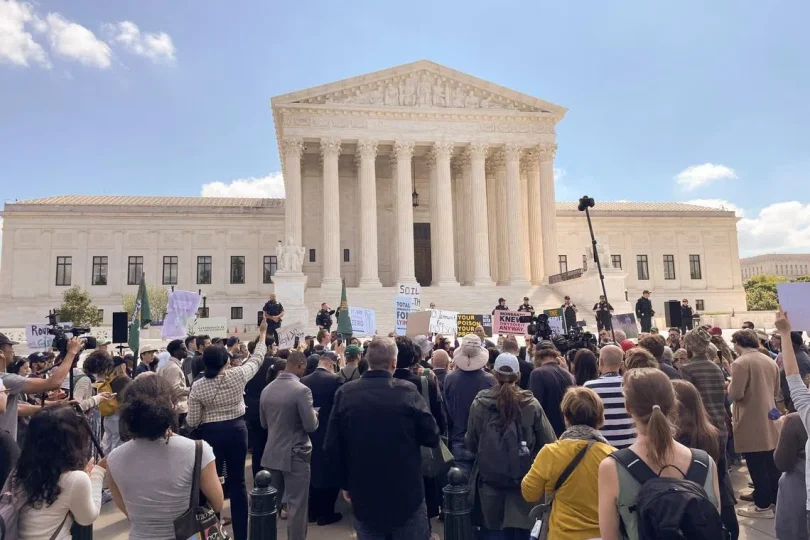 e071fb71b46507b1f945d0a32f6853938d14adcf0dc6dbf7a3ea3f812359fca0