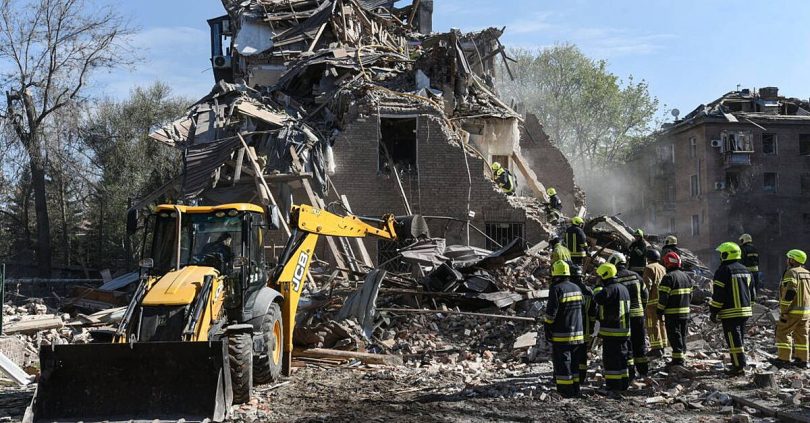 russian attacks kill five and wound more than 40 in ukraine