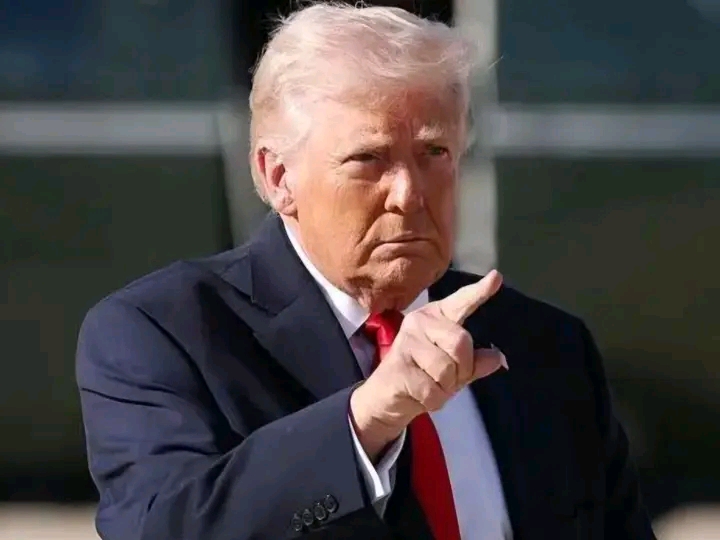 1779015121002