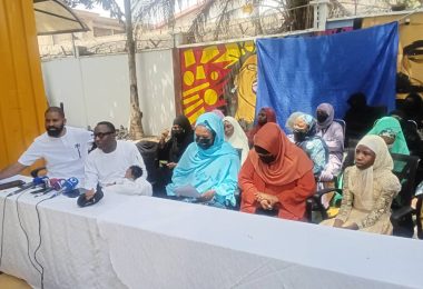 Adeyanju Sowore and some wives of the detained military officers