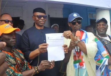 Ex Ondo governor Olusegun Mimiko joins APC. CP The Cable