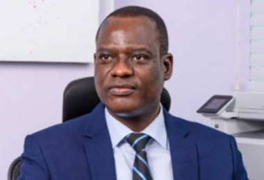 Taiwo Oyedele 595x340 1
