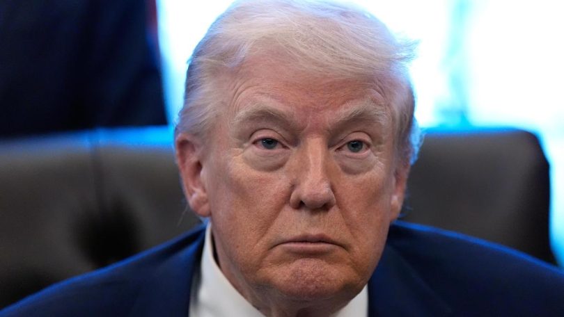 Trump 45749