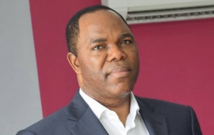 Tunde Ayeni 1