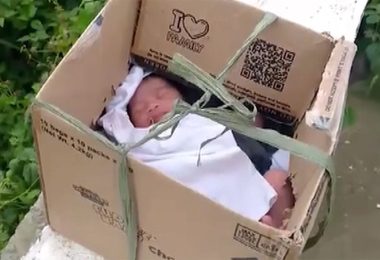 baby found in box 092625 1 9a6b600d86fc403f901a35c514738ffd