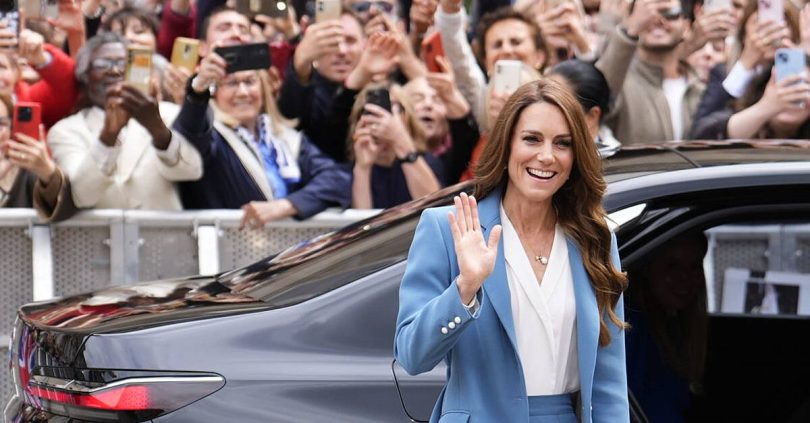 bellissima kate receives warm welcome in italy on return to foreign tours