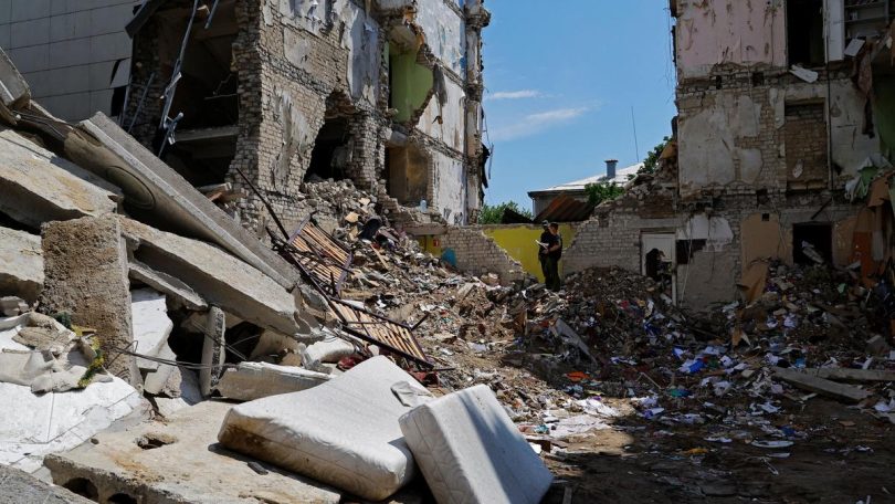 2026 05 24T141640Z 1353424207 RC2MFLAACZBR RTRMADP 3 UKRAINE CRISIS LUHANSK ATTACK