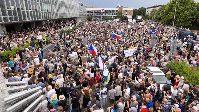 2026 06 21T165831Z 1097709413 RC2FYLA6J2OB RTRMADP 3 CZECH MEDIA PROTEST
