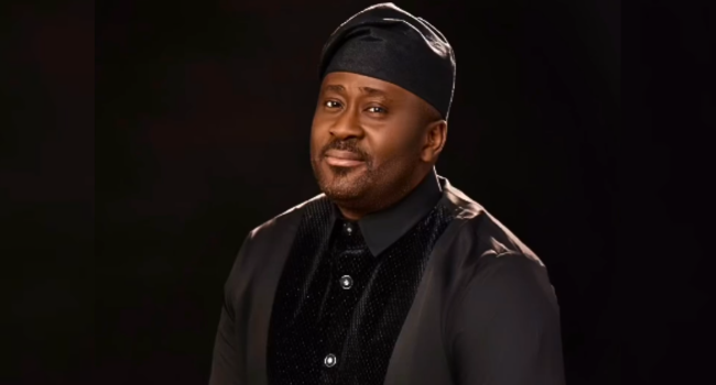 Desmond Elliot