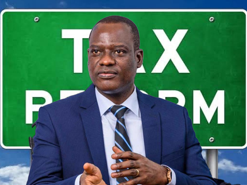 Taiwo Oyedele 1