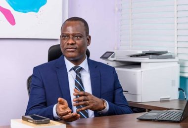 Taiwo Oyedele 1200x694 1