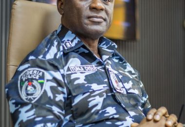 Tunji Disu 2