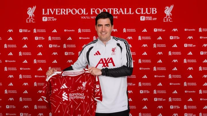 andoni iraola profile 04062026 cover b9536dbde2a1283cb809769b8ce4939b
