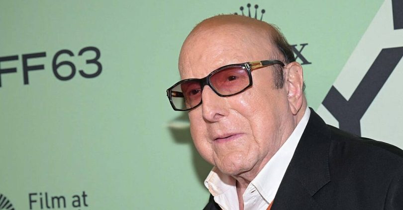 billy joel bruce springsteen and patti smith pay tribute to clive davis