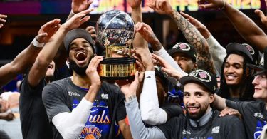 c 2026 05 26t032124z 1953456782 mt1usatoday29055108 rtrmadp 3 nba playoffs new york knicks at clevel