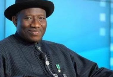 goodluck Jonathan 660x330