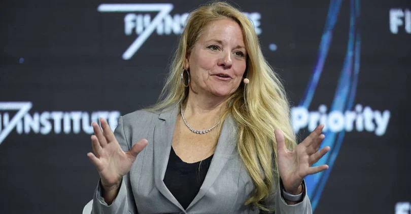gwynne shotwell the glue executing musk s lofty spacex ambitions